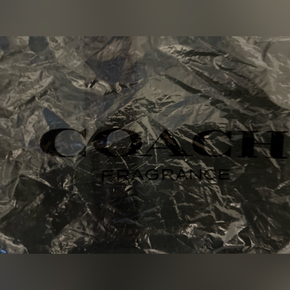 COACH army green duffle bag. Used it for a weekend trip and zipper broke - Picture 4 of 8